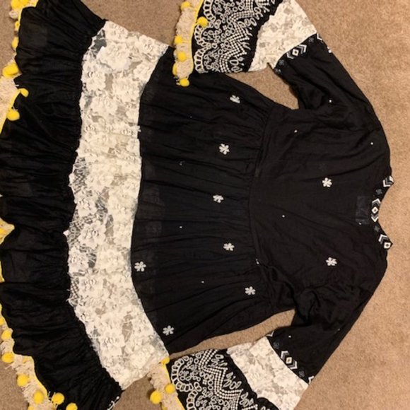 Frill Cotton Dress with Pompom and Threadwork - Picture 6 of 6